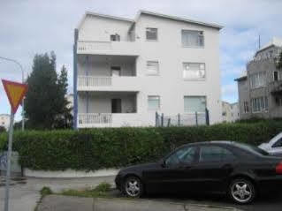 Guesthouse Bina Reykjavík Exteriör bild